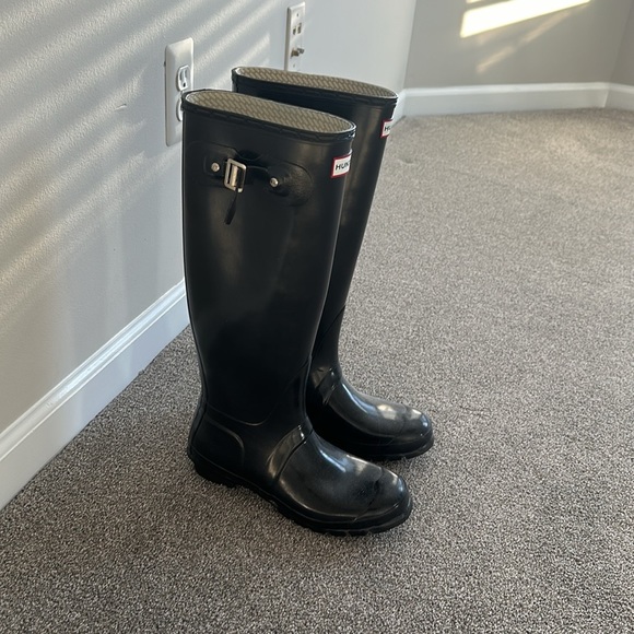 Hunter Women’s Tall Black Rainboots, Size 8 - Picture 4 of 4